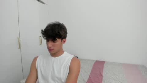 lucacosta19 online show from May 28, 2:20 am