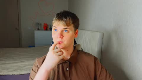 Lucas Gill online show from February 8, 7:12 am