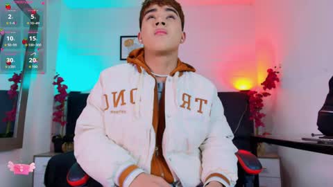 Lucas lovee online show from April 26, 1:53 pm