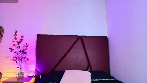 Lucas lovee online show from April 5, 1:41 pm