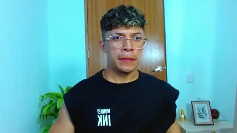 Lucas Luxx online show from March 3, 12:17 am