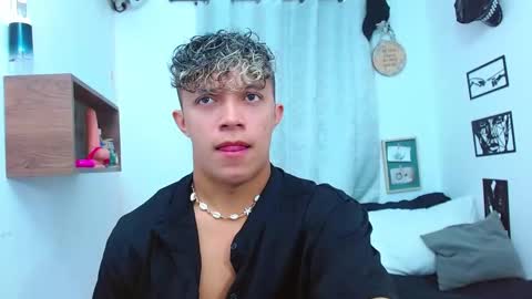 Lucas Luxx online show from November 9, 1:36 pm