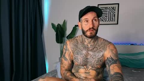 lucasexclusive online show from May 29, 7:39 am