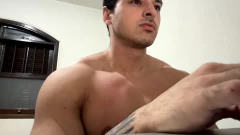 Snapshot of lucasfit24 chatting on February 11, 11:42 am lucasfit24 online show from February 11, 11:42 am
