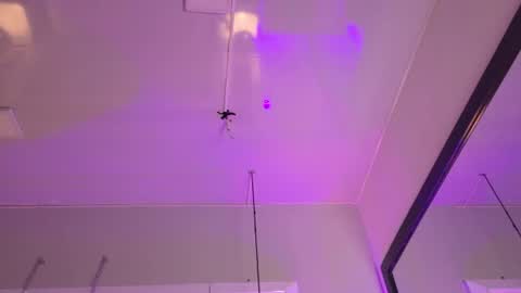 lucasthomson_ online show from June 16, 3:54 am