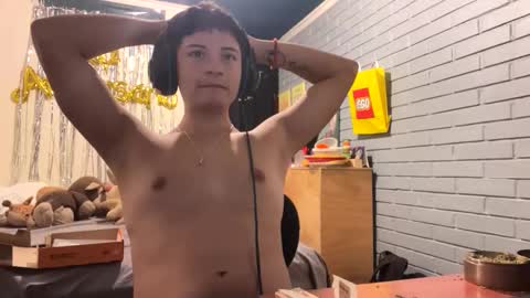 Felipe online show from February 11, 12:17 am