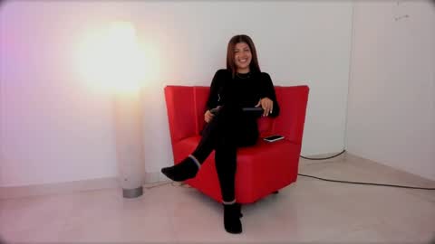 Luci online show from April 19, 2:23 am