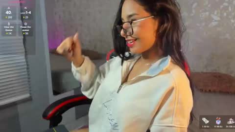 Snapshot of lucia_oregon chatting on October 22, 1:02 pm L U C I A online show from October 22, 1:02 pm
