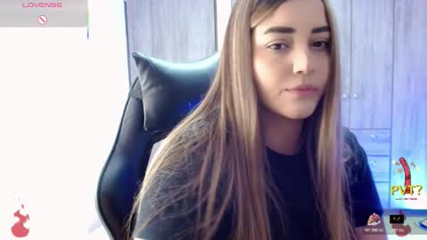 lucia star  online show from January 9, 10:15 pm