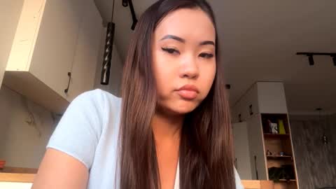 Kira online show from October 25, 11:42 am