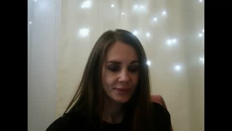Snapshot of luciemack chatting on October 20, 9:42 pm LucieMack online show from October 20, 9:42 pm