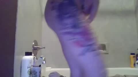 prettybaby1012 online show from January 6, 9:54 pm