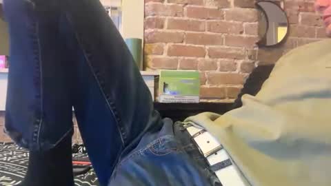 lucky_bme online show from February 24, 4:15 am