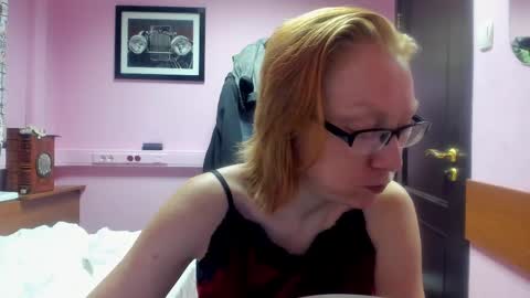 lucky_licky20 online show from February 26, 3:03 am