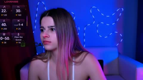 Mila Sweetheart online show from May 13, 7:56 pm