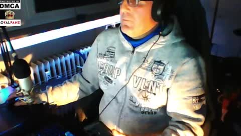        call me  Stefan online show from December 30, 4:29 pm