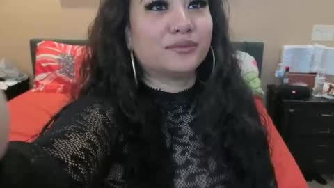 luckylee1992 online show from April 11, 5:23 am