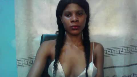 Snapshot of luckymadequeen chatting on February 9, 11:14 am Gloria online show from February 9, 11:14 am