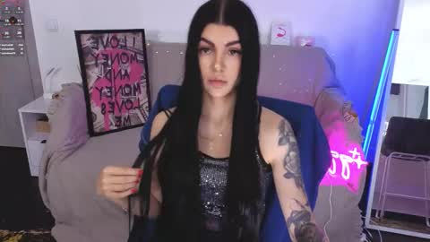 Monika online show from November 7, 1:46 pm