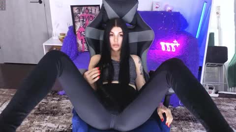 Monika online show from November 27, 2:58 pm