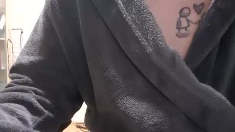 luckyshot91 online show from March 8, 9:08 pm