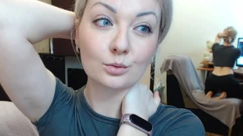 LuckyShot online show from March 24, 10:54 am