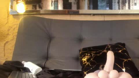 Lucy online show from May 10, 4:41 am