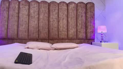 lucy1 lane online show from January 9, 4:40 am