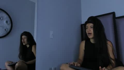   online show from September 15, 9:49 pm