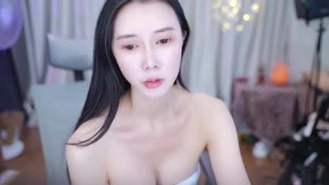 Lucy online show from January 14, 2:30 am