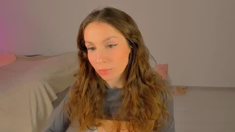 lucy__ray online show from December 14, 1:06 pm