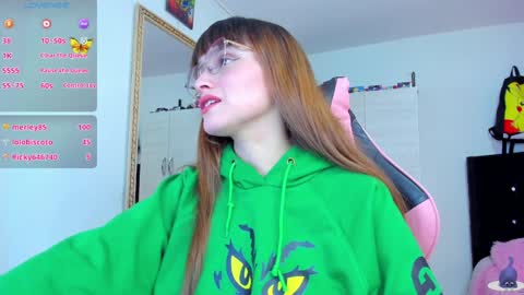 Lucy online show from December 19, 5:29 pm