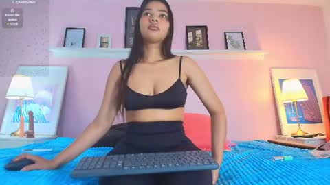 Lucia Bell   online show from July 9, 9:52 pm