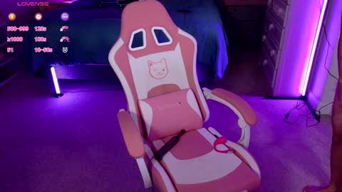 lucydelrey57 online show from October 28, 9:38 pm