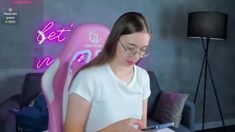 Lucy online show from July 15, 12:49 am