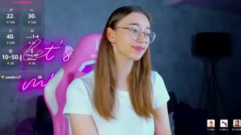 Lucy online show from June 27, 1:11 am
