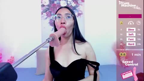 Lucy Liiu online show from November 20, 2:58 pm