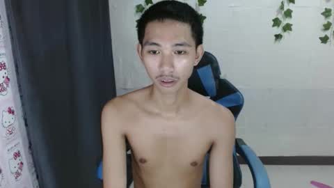 lui_the_fucker online show from November 6, 6:38 am