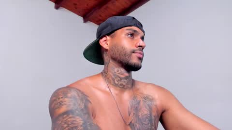 Luigi Vitale online show from September 15, 3:30 am