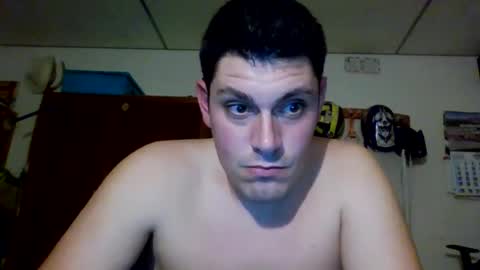 Snapshot of luis2423 chatting on October 4, 10:07 pm A slave to the mistress.. un esclavo para las amas dominantes. online show from October 4, 10:07 pm