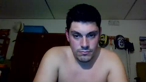 Snapshot of luis2423 chatting on October 14, 8:56 pm A slave to the mistress.. un esclavo para las amas dominantes. online show from October 14, 8:56 pm