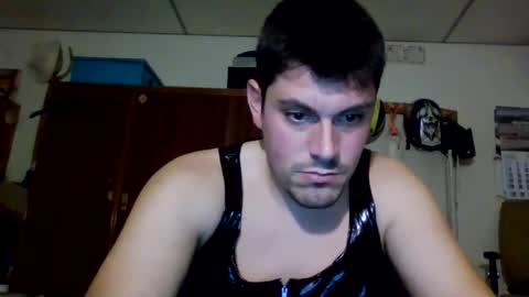 Snapshot of luis2423 chatting on October 16, 5:45 pm A slave to the mistress.. un esclavo para las amas dominantes. online show from October 16, 5:45 pm