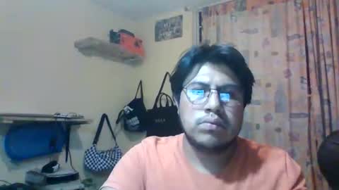 luis_garcia1202 online show from April 18, 6:59 am