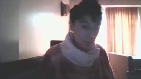 Snapshot of luisa_hollmes chatting on October 23, 3:35 pm luisa_hollmes online show from October 23, 3:35 pm