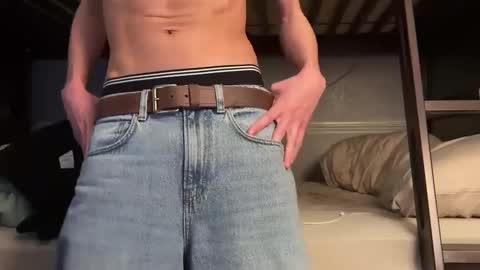 Luis online show from February 10, 1:35 am