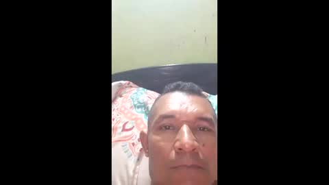 luisjolmer87 online show from April 2, 2:30 am