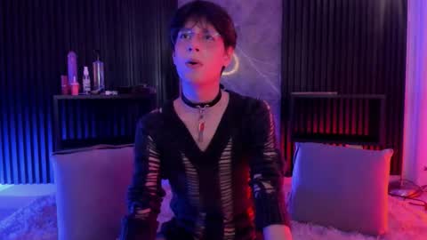 luixdust1 online show from September 16, 5:10 am