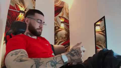 LUKE online show from November 24, 1:21 pm