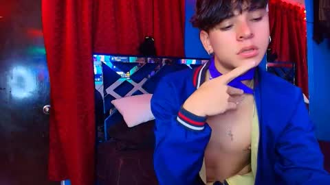 Luke online show from April 8, 9:51 pm