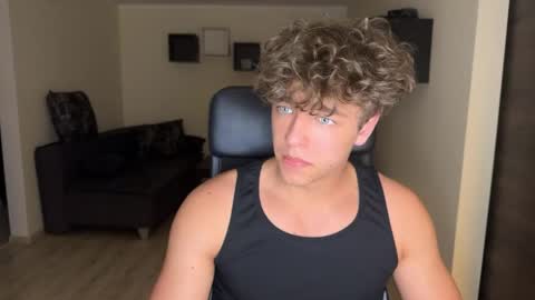 lukedesirable online show from May 26, 9:43 pm